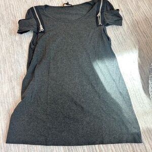Cynthia Steefe gray shirt size xs